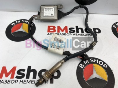 Лямбда-зонд левый Mercedes C350 2012 W204 276.957 A0009056900 - купить Саратове