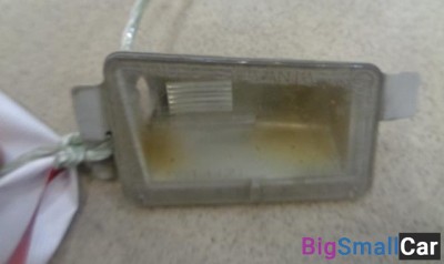 Фонарь подсветки номера от Cadillac SRX 2003-2009 - купить Саратове