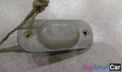 Фонарь подсветки номера от Hyundai Sonata 3 Y3 1993-1998 - купить Саратове