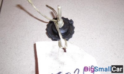 Крышка бачка гидроусилителя от Toyota Camry V30, XV10 1990-1994