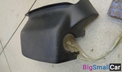 Кожух рулевой колонки верхний от Pontiac Vibe 2002-2008