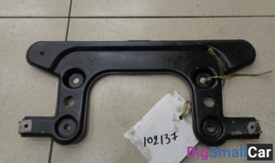 Крепеж рулевой рейки от Mercedes-Benz S-Class W220 1998-2005