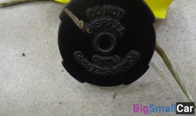 Крышка бачка гидроусилителя от Infiniti QX56 JA60 2004-2009