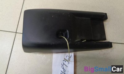 Кожух рулевой колонки нижний от Volkswagen Passat B6 2005-2010