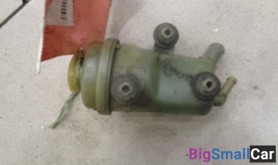 Бачок гидроусилителя от Ford Focus 1 ZX4 2004-2005