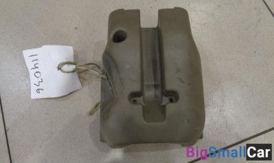Кожух рулевой колонки нижний от Mitsubishi Lancer Cedia CS 2000-2003
