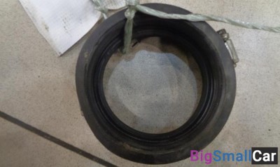 Патрубок от Cadillac SRX 2003-2009