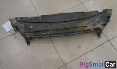 Пыльник двигателя центральный от Volvo XC70 2000-2007