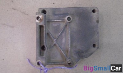 Кронштейн кондиционера от Peugeot 307  2001-2008