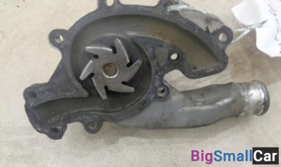 Насос водяной помпа от Land Rover Discovery 2 1998-2004