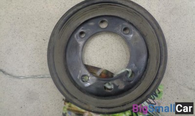 Шкив водяного насоса (помпы) от Suzuki Escudo 2005-2017