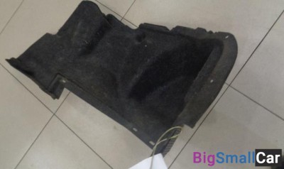 Обшивка багажника правая от Toyota Corolla E150 2006-2013