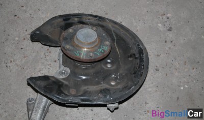 Цапфа задняя левая фольксваген пассат б6