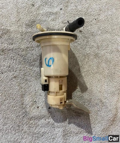 Насос топливный Toyota Passo 1KR - купить Саратове