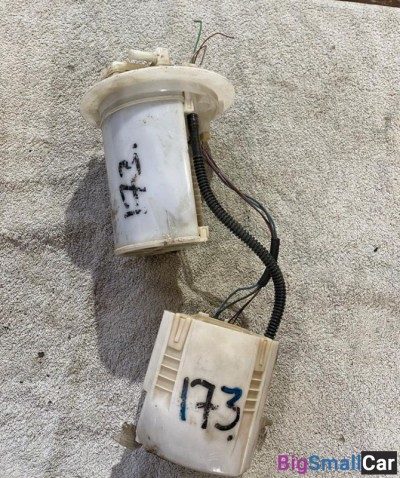 Насос топливный Toyota auris - купить Саратове