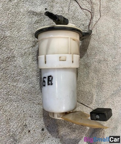 Насос топливный Toyota Funcargo - купить Саратове