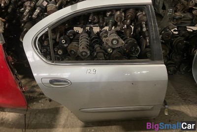 Дверь задняя правая Nissan Maxima