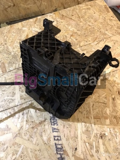 Корпус под аккумулятор Renault fluence - купить Саратове